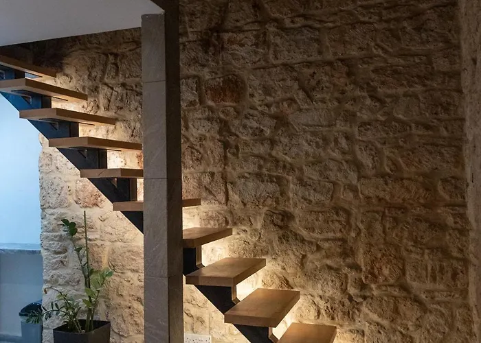 Sente Loft 아파트 파포스